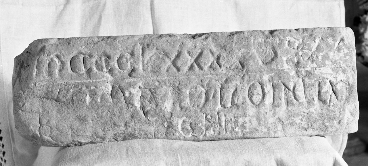 lapide - bottega Italia centro-settentrionale (sec. XV)