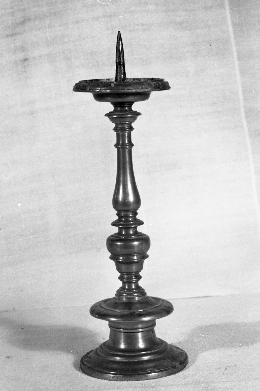 candeliere, serie - bottega Italia centro-settentrionale (sec. XVIII)