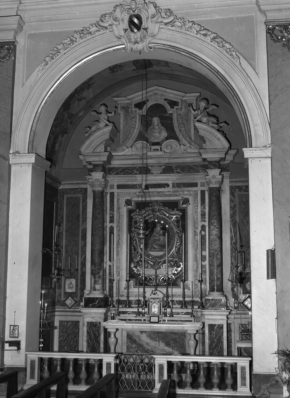 altare di Fortini Giovacchino (prima metà sec. XVIII)