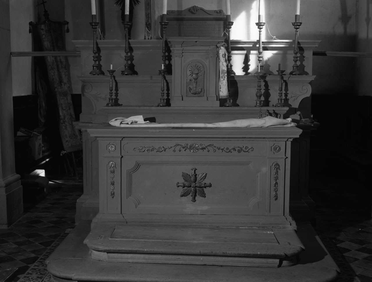 altare maggiore - bottega aretina (inizio sec. XIX)