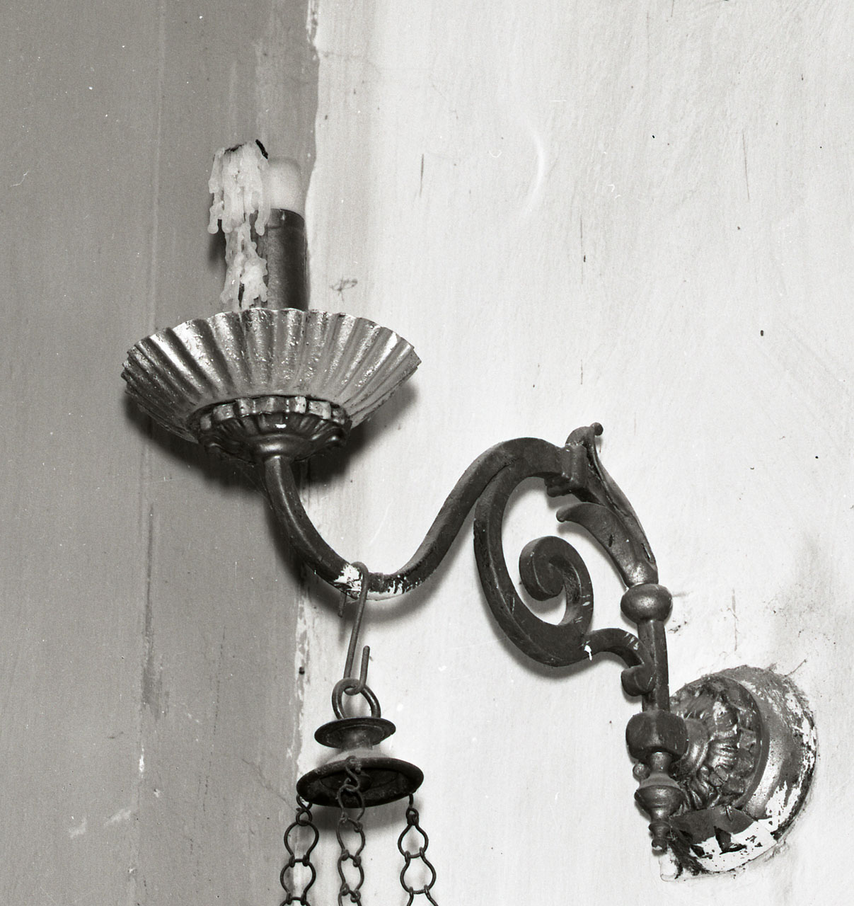 candeliere da parete, coppia - bottega aretina (fine/inizio secc. XVIII/ XIX)