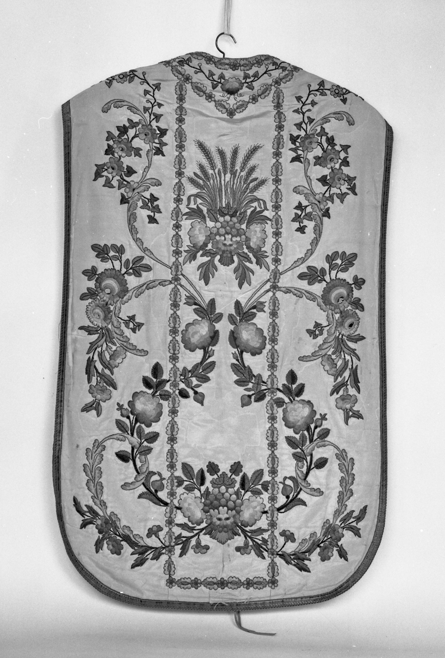 pianeta, elemento d'insieme - manifattura aretina (sec. XIX)