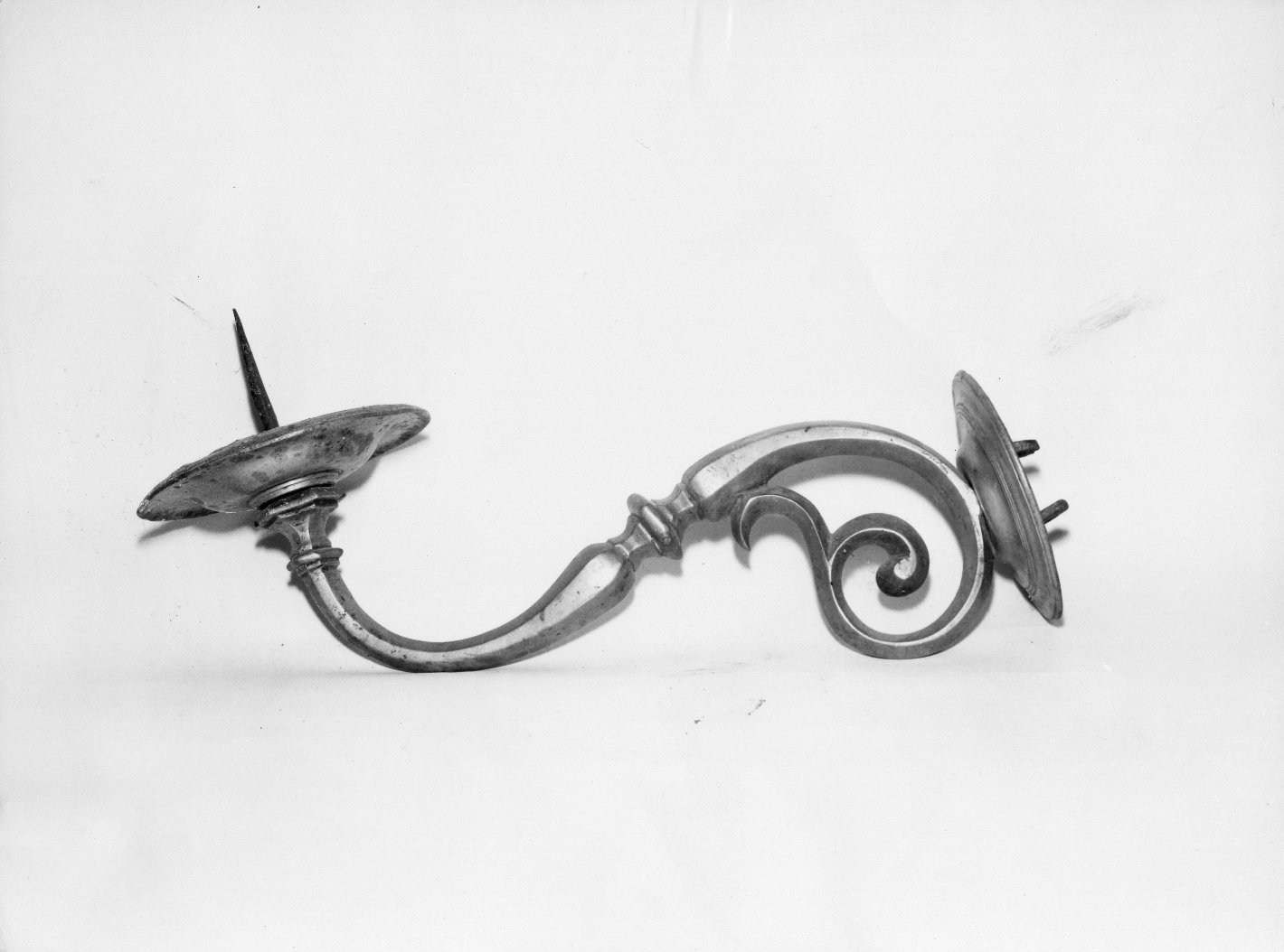 candeliere da parete di chiesa, serie - bottega toscana (sec. XIX)