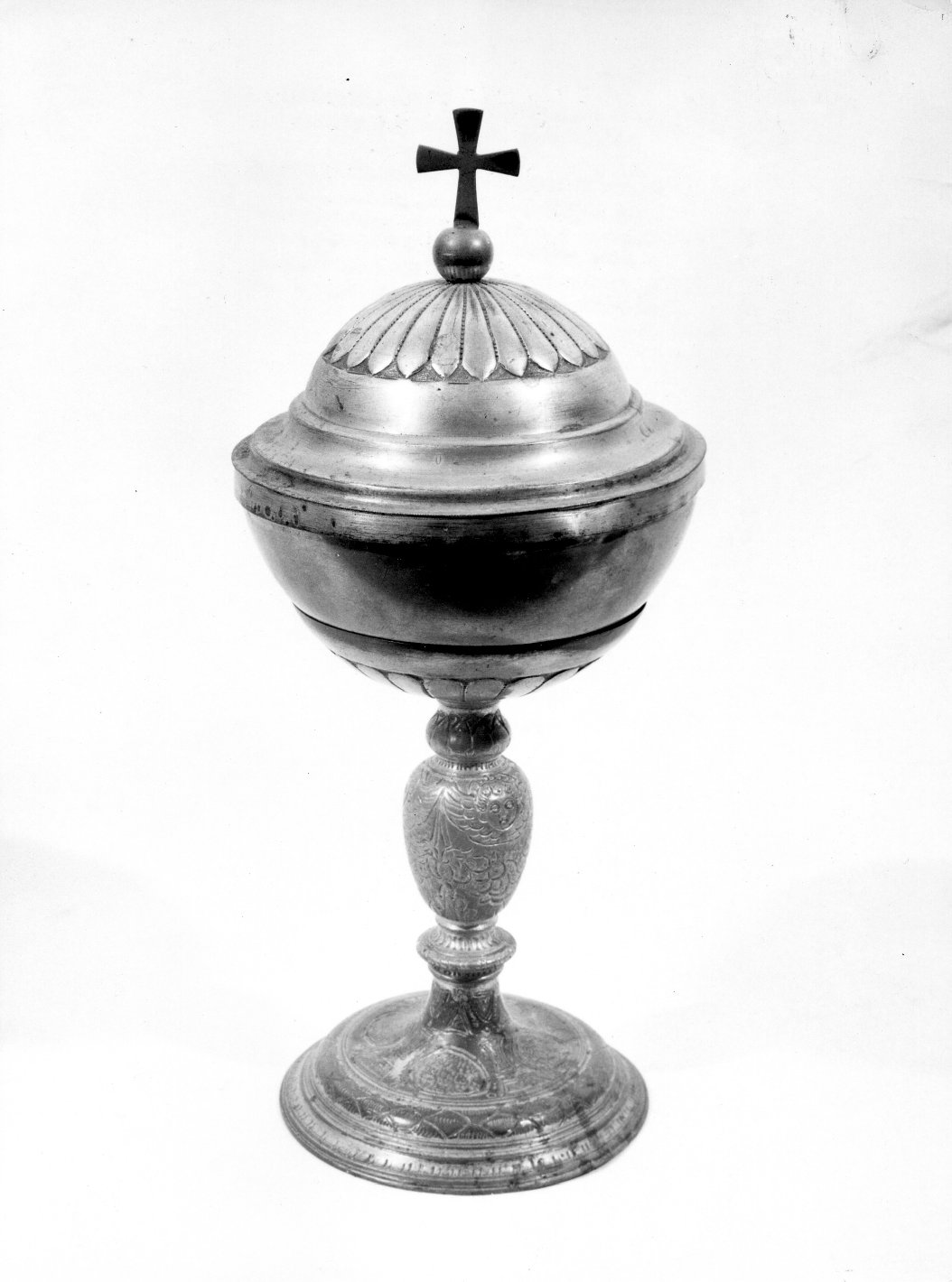 pisside - bottega toscana (prima metà sec. XIX)