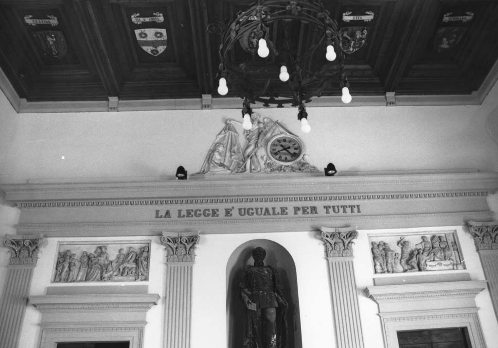 trabeazione - bottega aretina (sec. XIX)