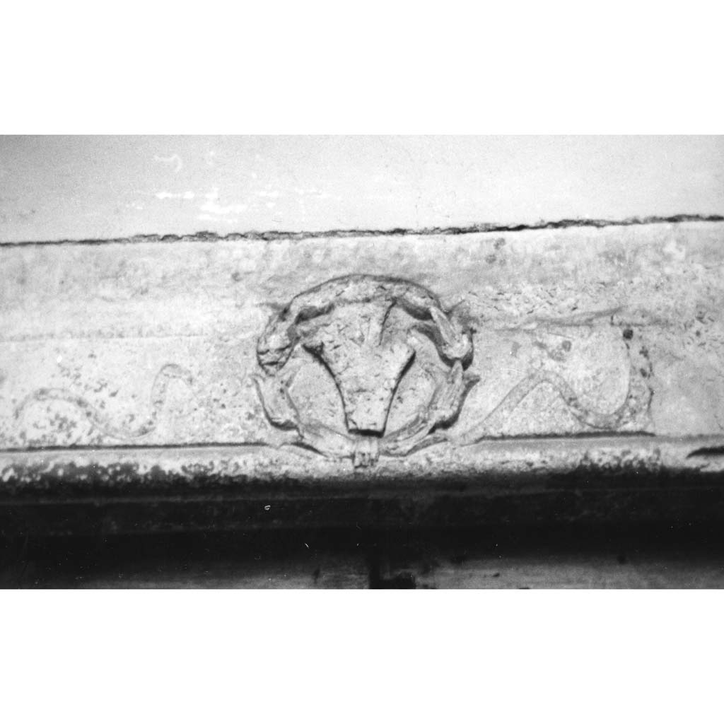 stemma (rilievo) - bottega aretina (sec. XVI)