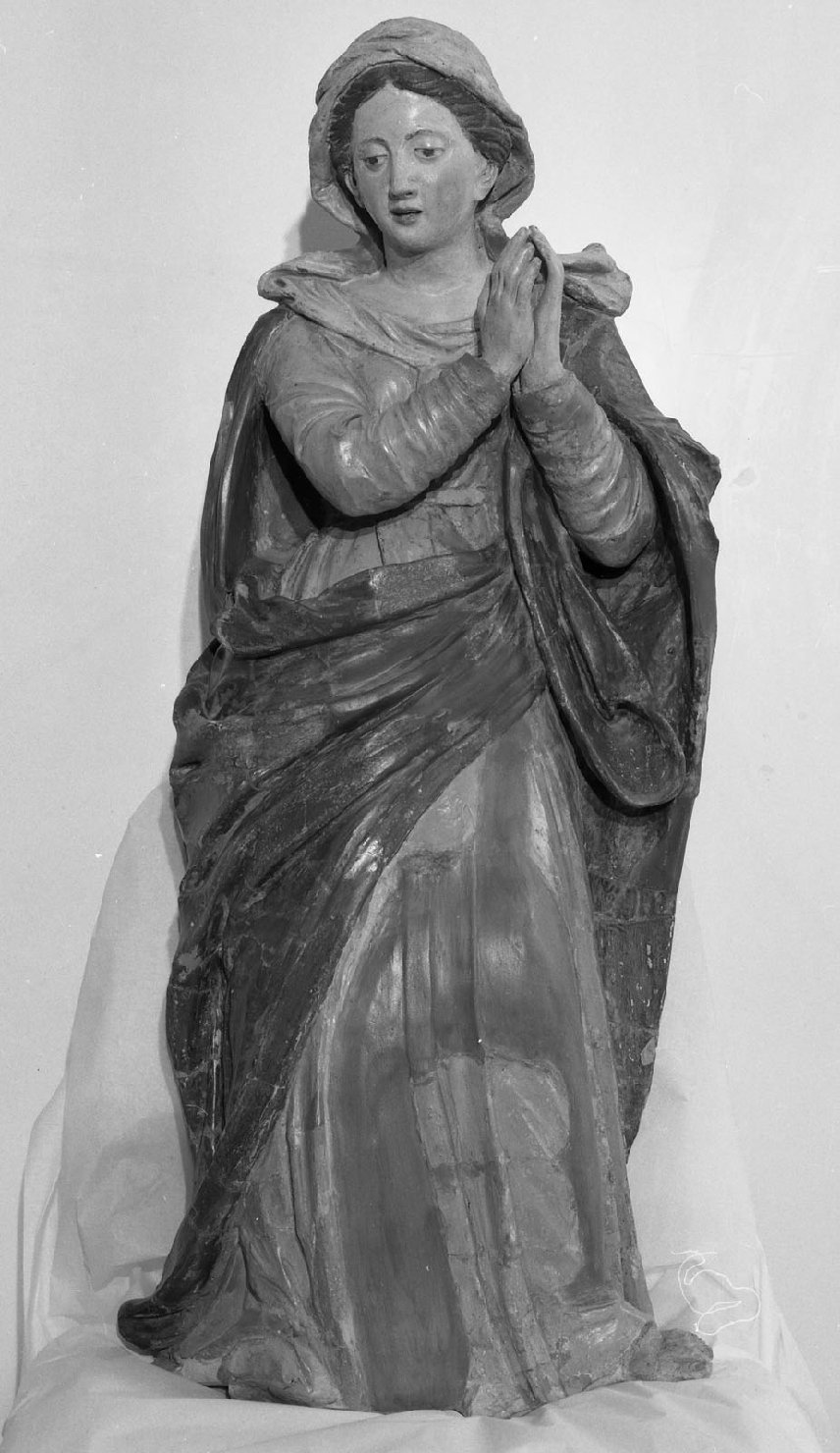 Madonna annunciata (statua) - manifattura Italia centrale (seconda metà sec. XVII)