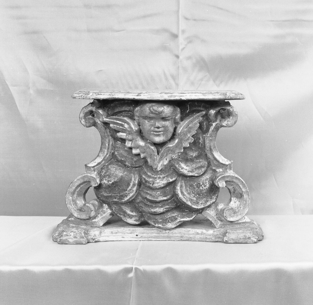 piedistallo - bottega italiana (sec. XVIII)