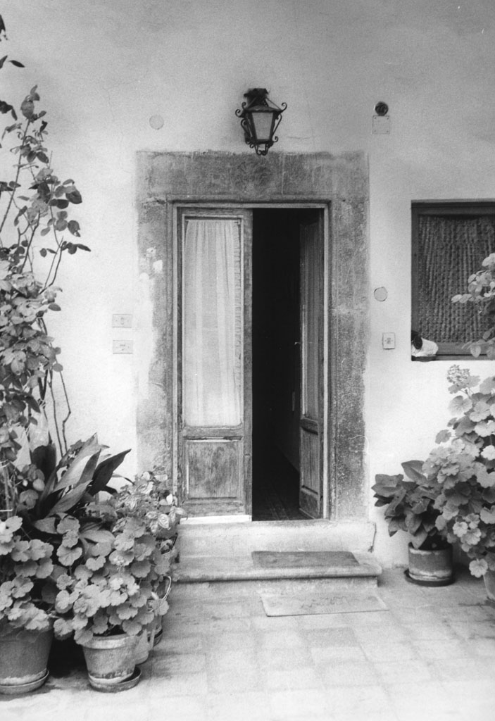 portale architravato - bottega toscana (fine/inizio secc. XVI/ XVII)