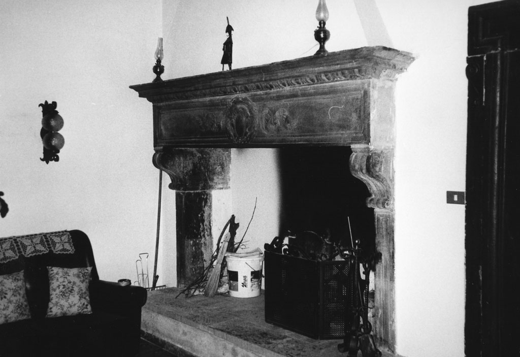 camino - bottega toscana (fine/inizio secc. XV/ XVI)