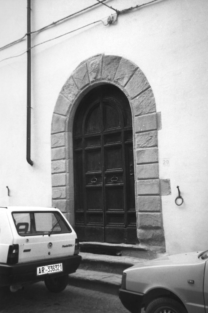 portale - ad arco - bottega toscana (fine sec. XVII)