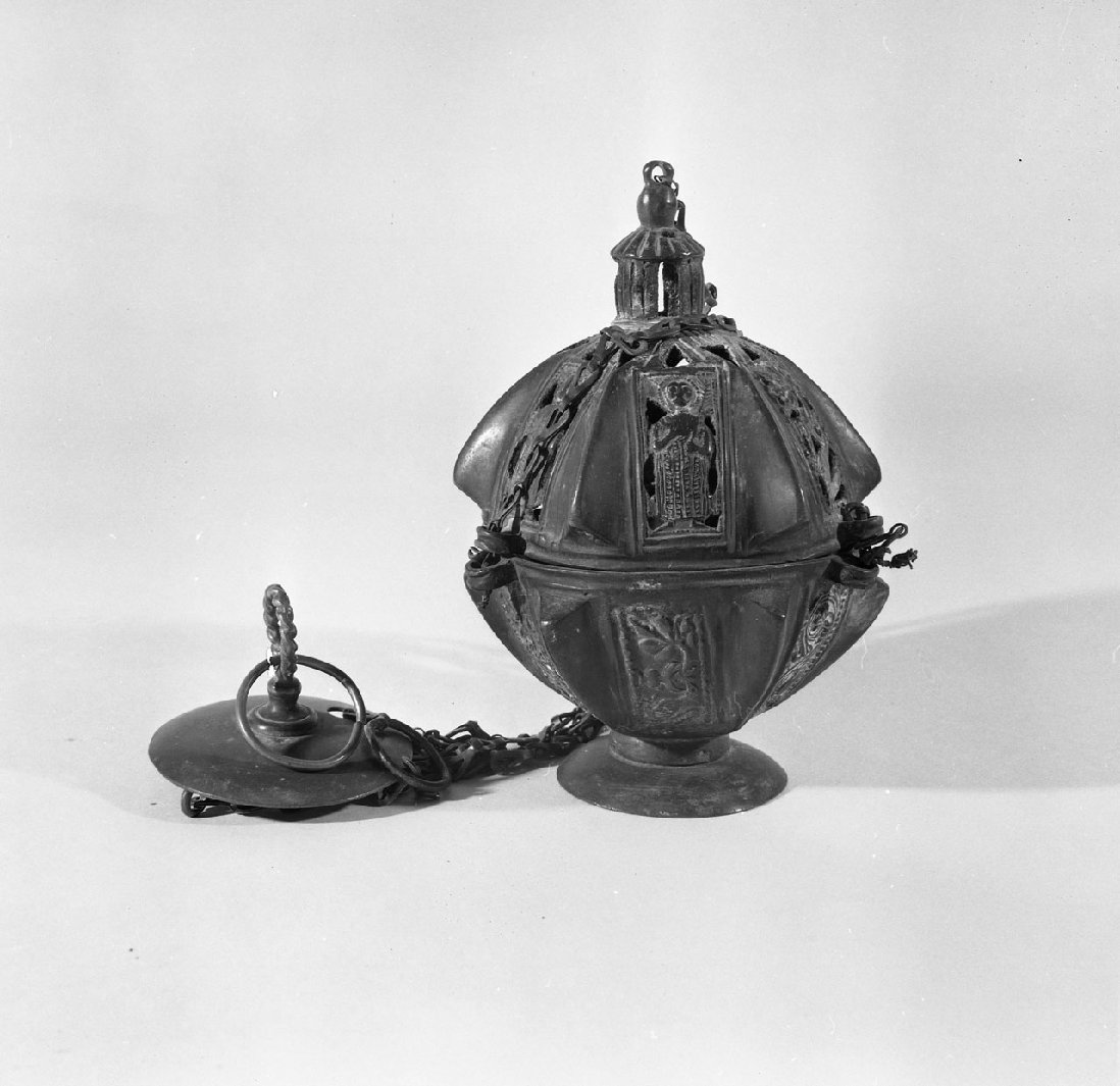 turibolo - a corpo sferico - bottega aretina (sec. XIII)