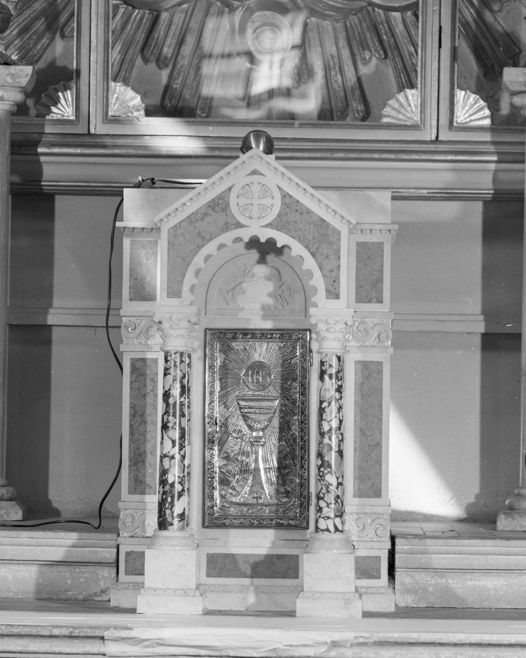 tabernacolo - a frontale architettonico - bottega toscana (sec. XX)