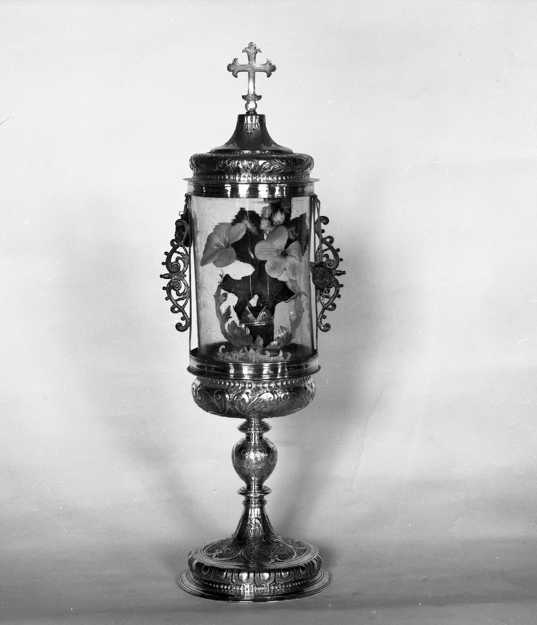 reliquiario - a vaso - bottega veneziana (sec. XVIII)