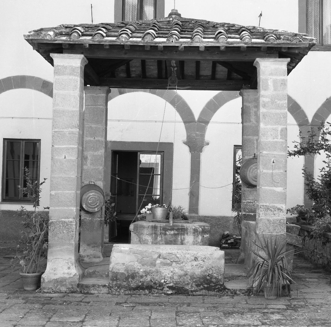 pozzo - bottega casentinese (sec. XVI)