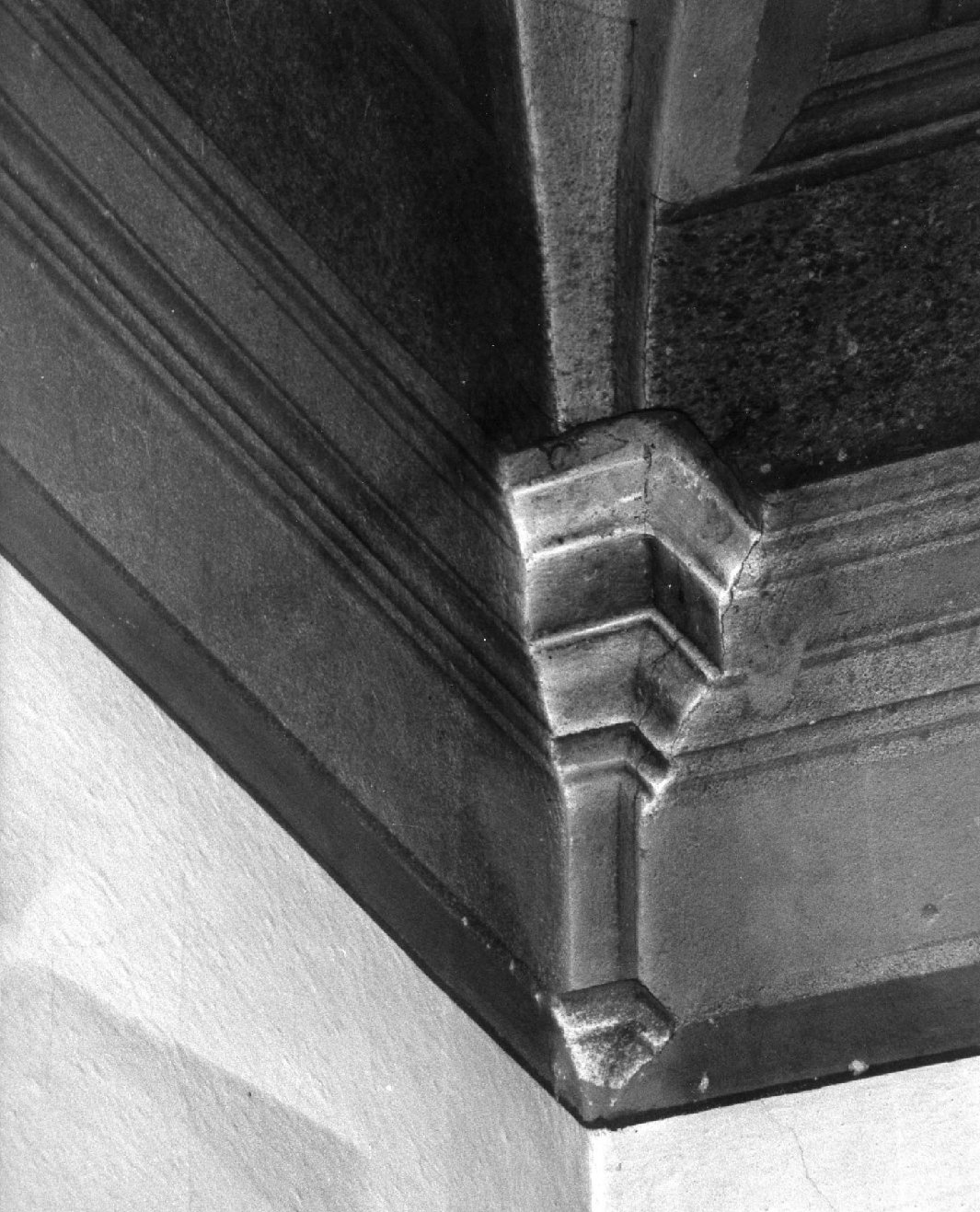 peduccio - angolare, serie - bottega cortonese (fine/inizio secc. XV/ XVI)