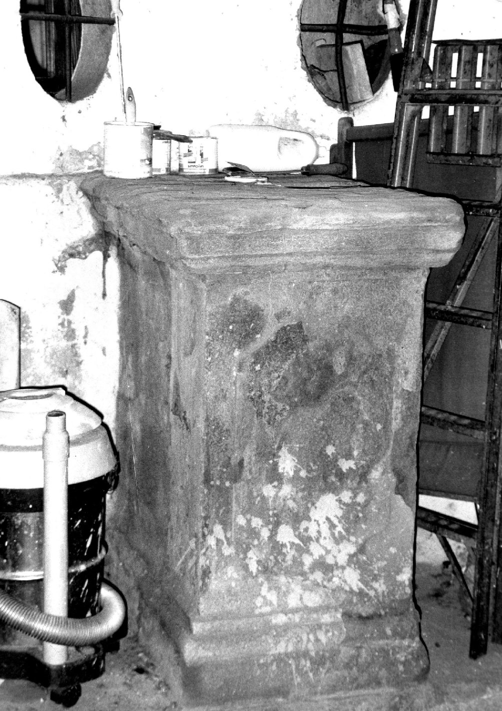 piedistallo - bottega cortonese (fine/inizio secc. XV/ XVI)