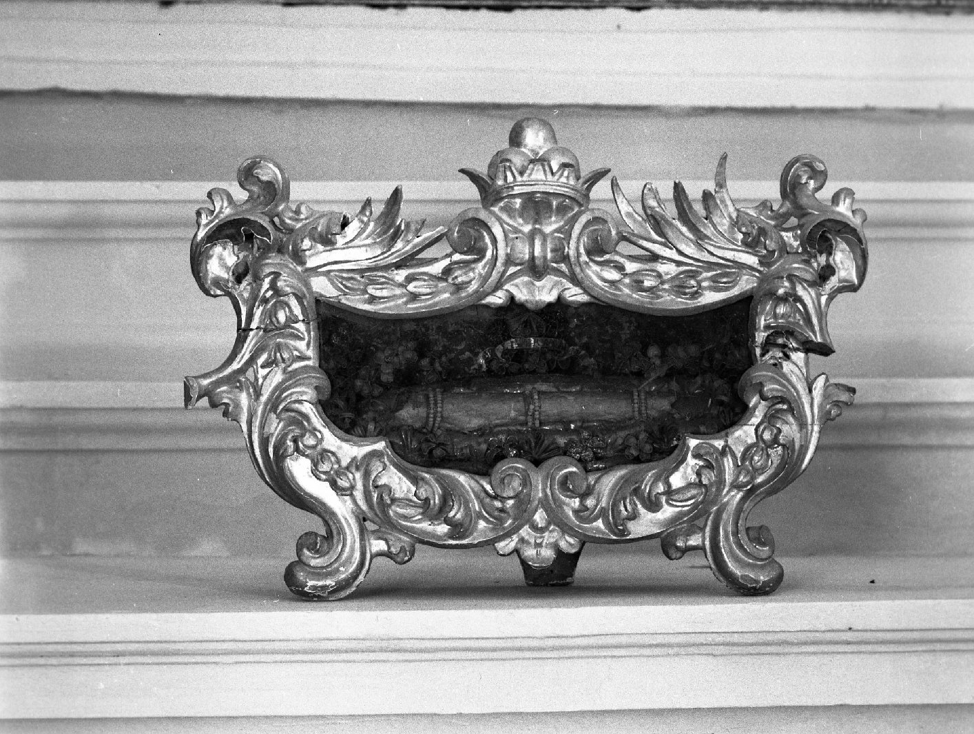 reliquiario a teca - a urna - bottega toscana (metà sec. XVIII)