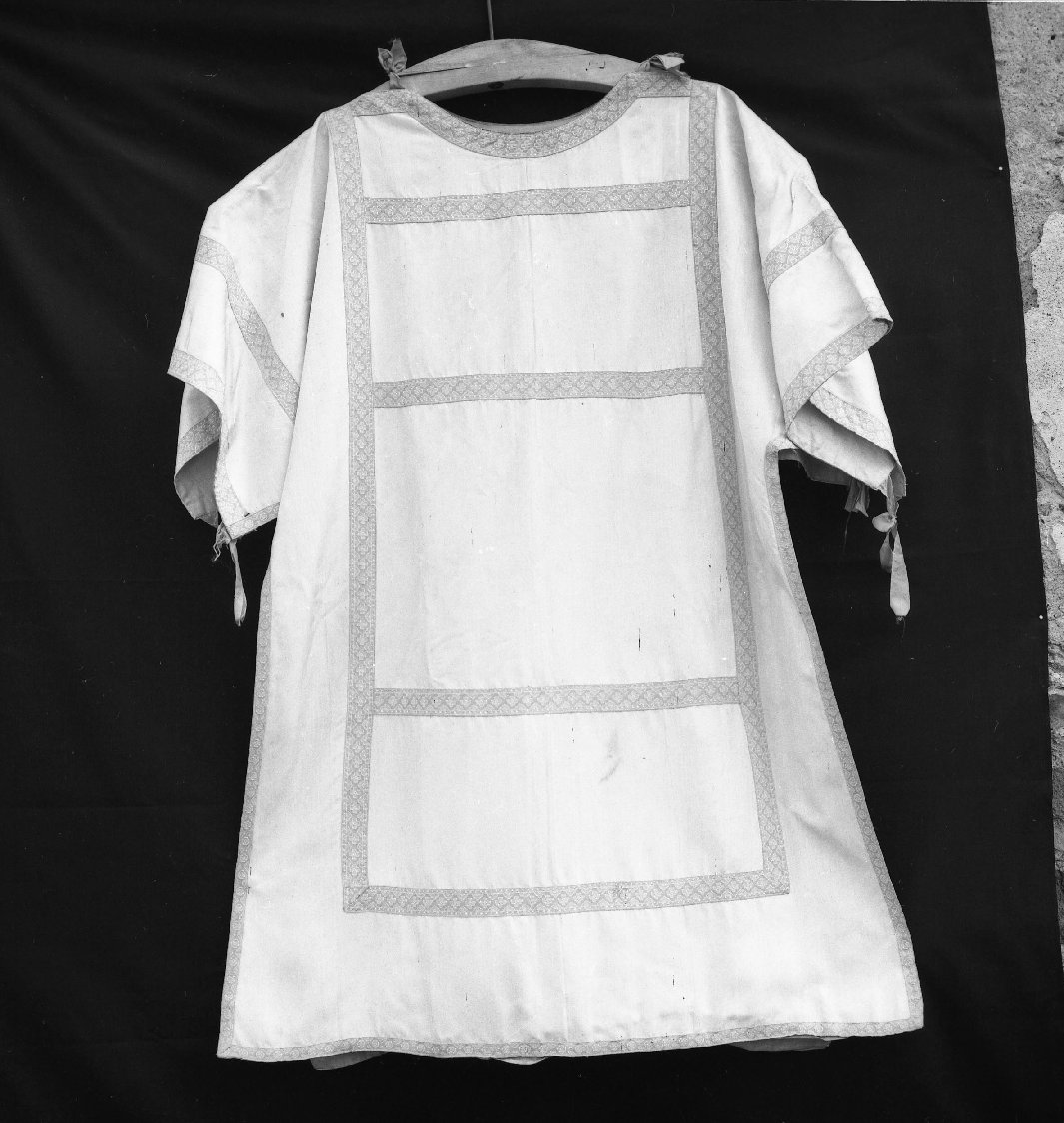 tunicella, coppia - manifattura toscana (seconda metà sec. XIX)