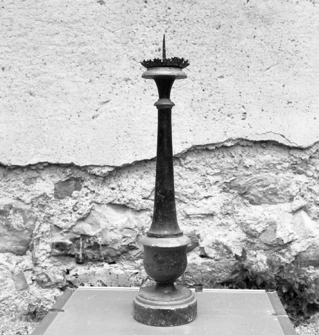 candeliere, serie - bottega toscana (fine/inizio secc. XVIII/ XIX)