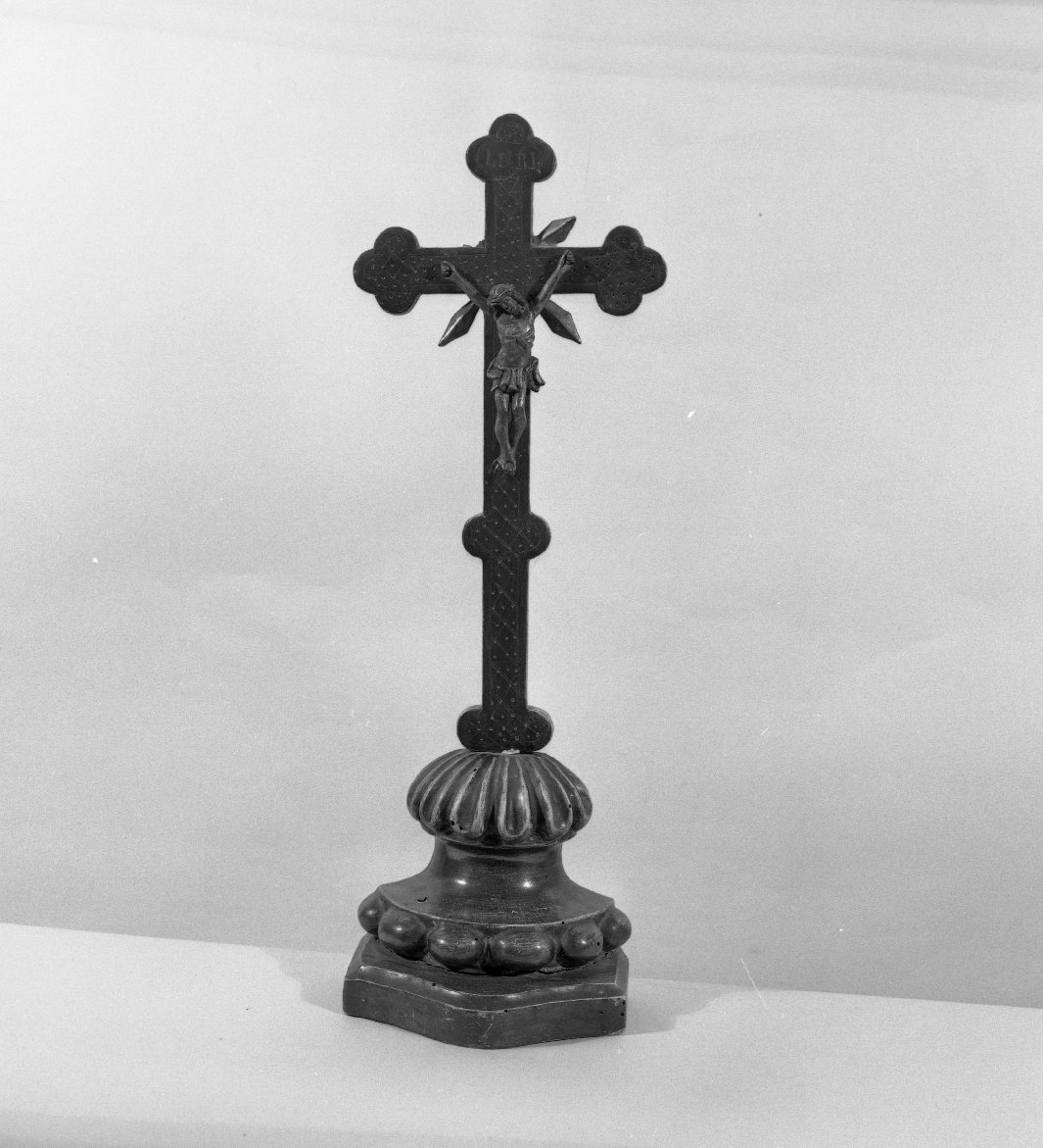 croce da tavolo - bottega toscana (fine/inizio secc. XIX/ XX)