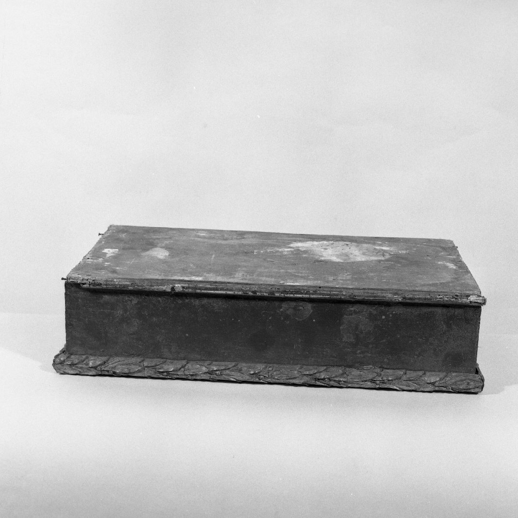 base, elemento d'insieme - bottega toscana (seconda metà sec. XVIII)