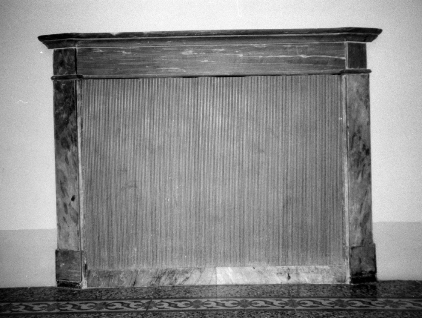 mostra di camino - bottega toscana (inizio sec. XX)