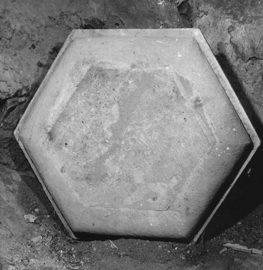 base, elemento d'insieme - bottega toscana (fine sec. XIX)