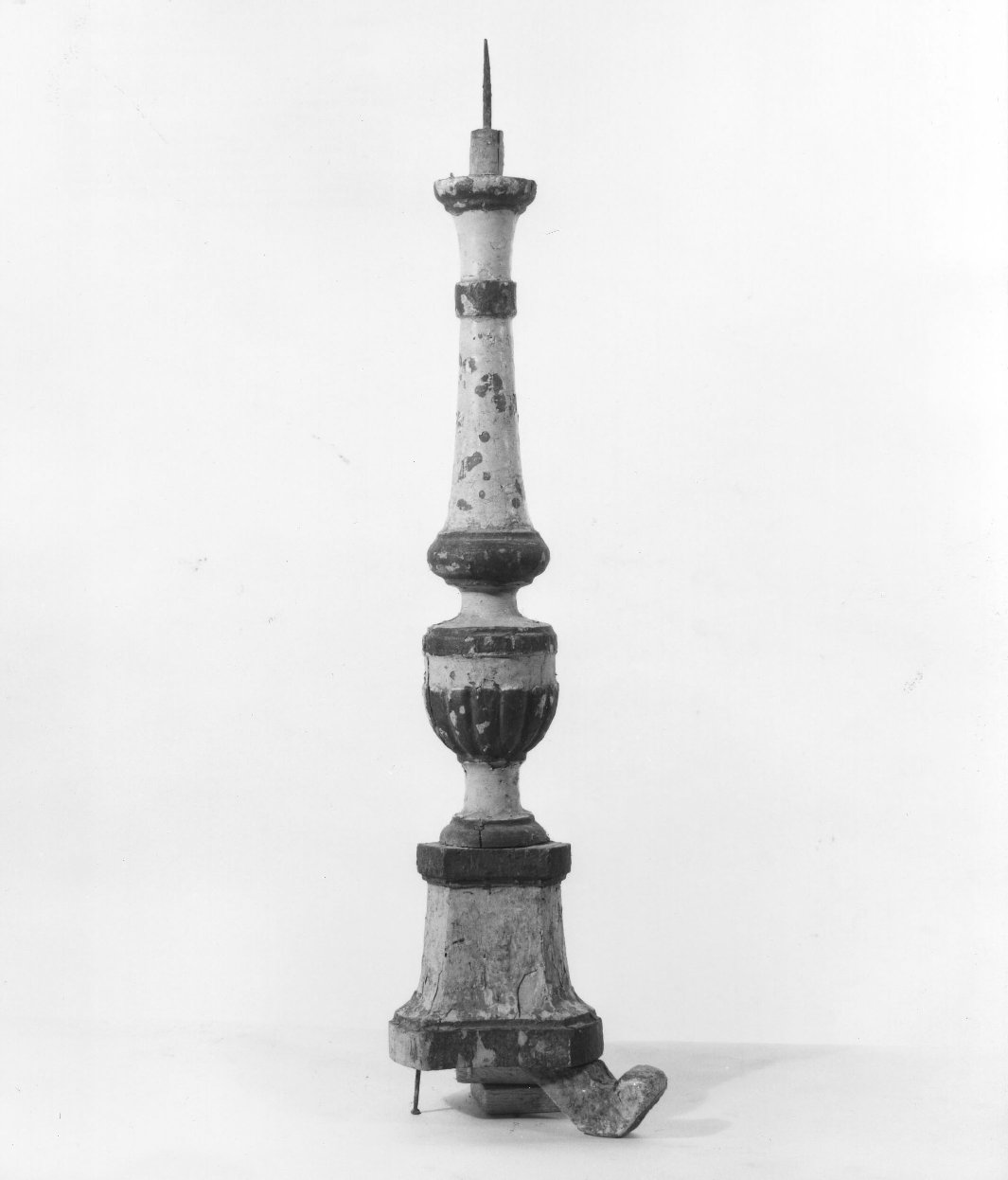 candeliere, serie - bottega toscana (sec. XVIII)