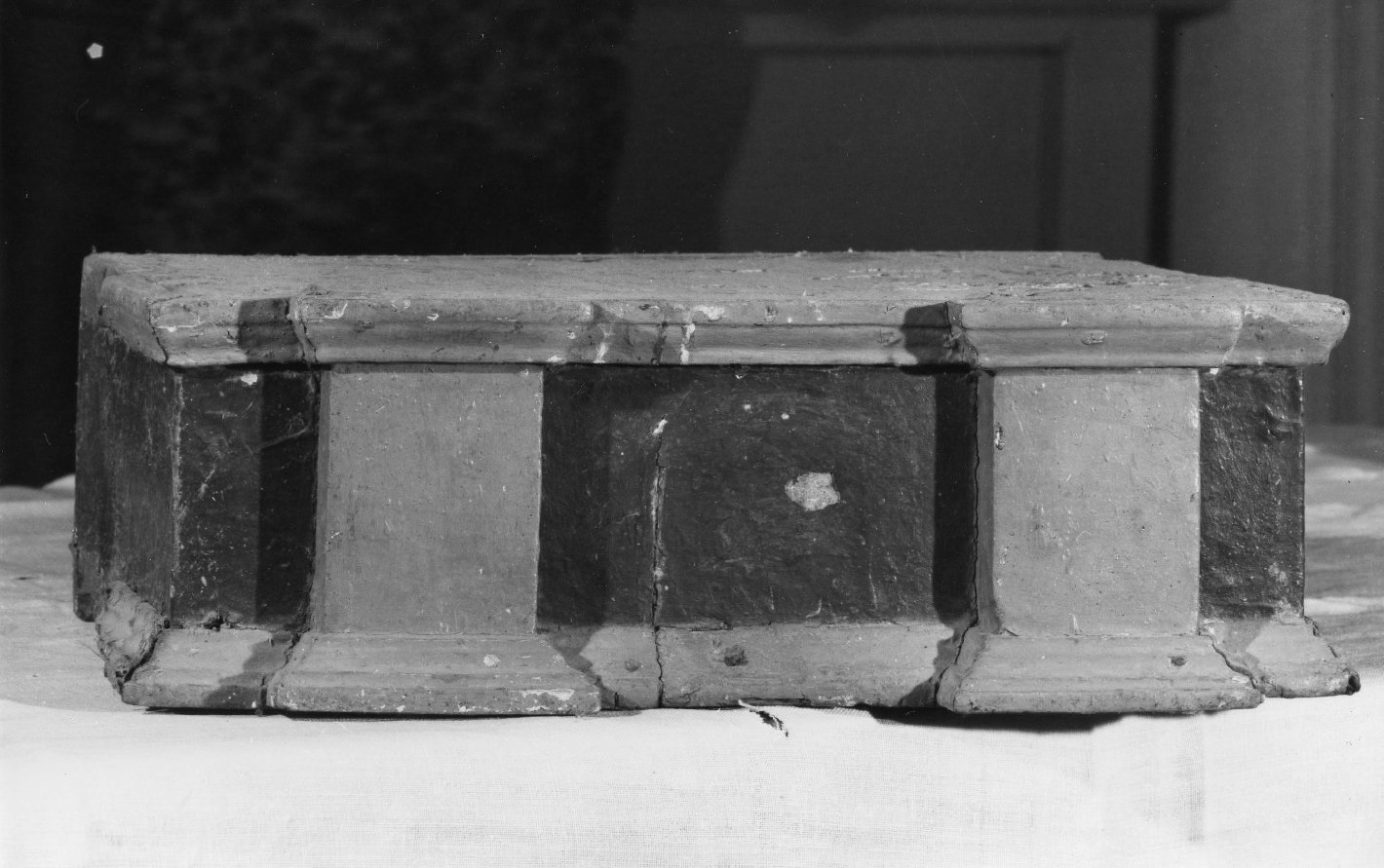 base - bottega toscana (inizio sec. XIX)