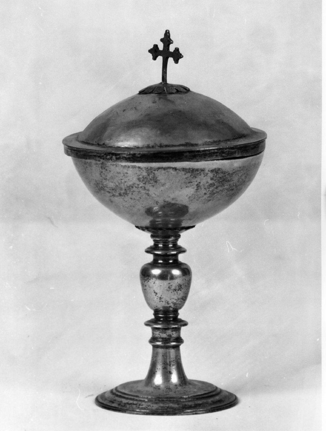 pisside - bottega toscana (seconda metà sec. XVII)