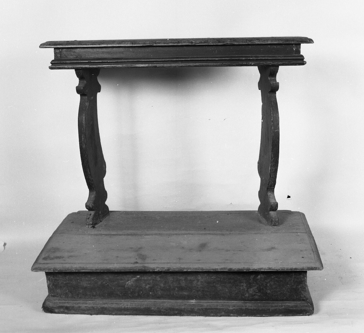 inginocchiatoio - bottega toscana (seconda metà sec. XVIII)