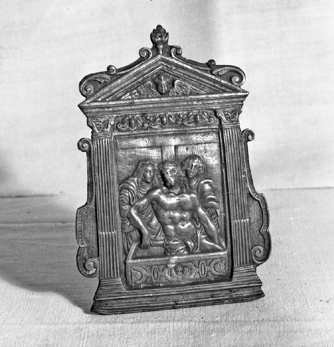 pace - a tavoletta, architettonica - bottega Italia centro-settentrionale (sec. XVI)