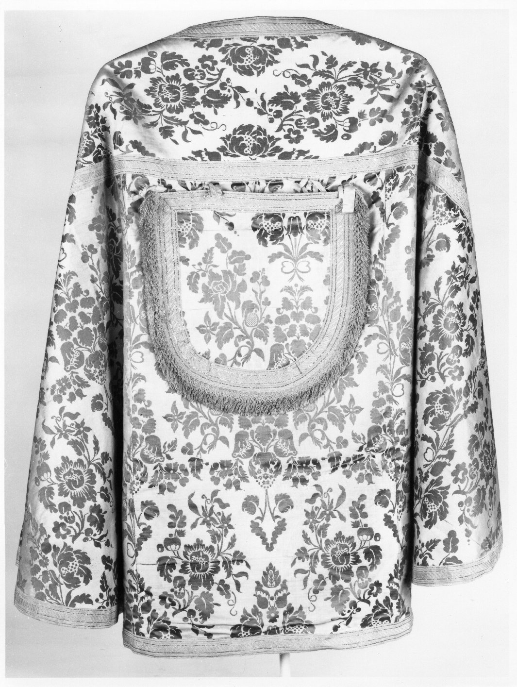 piviale - manifattura italiana (seconda metà sec. XVIII)