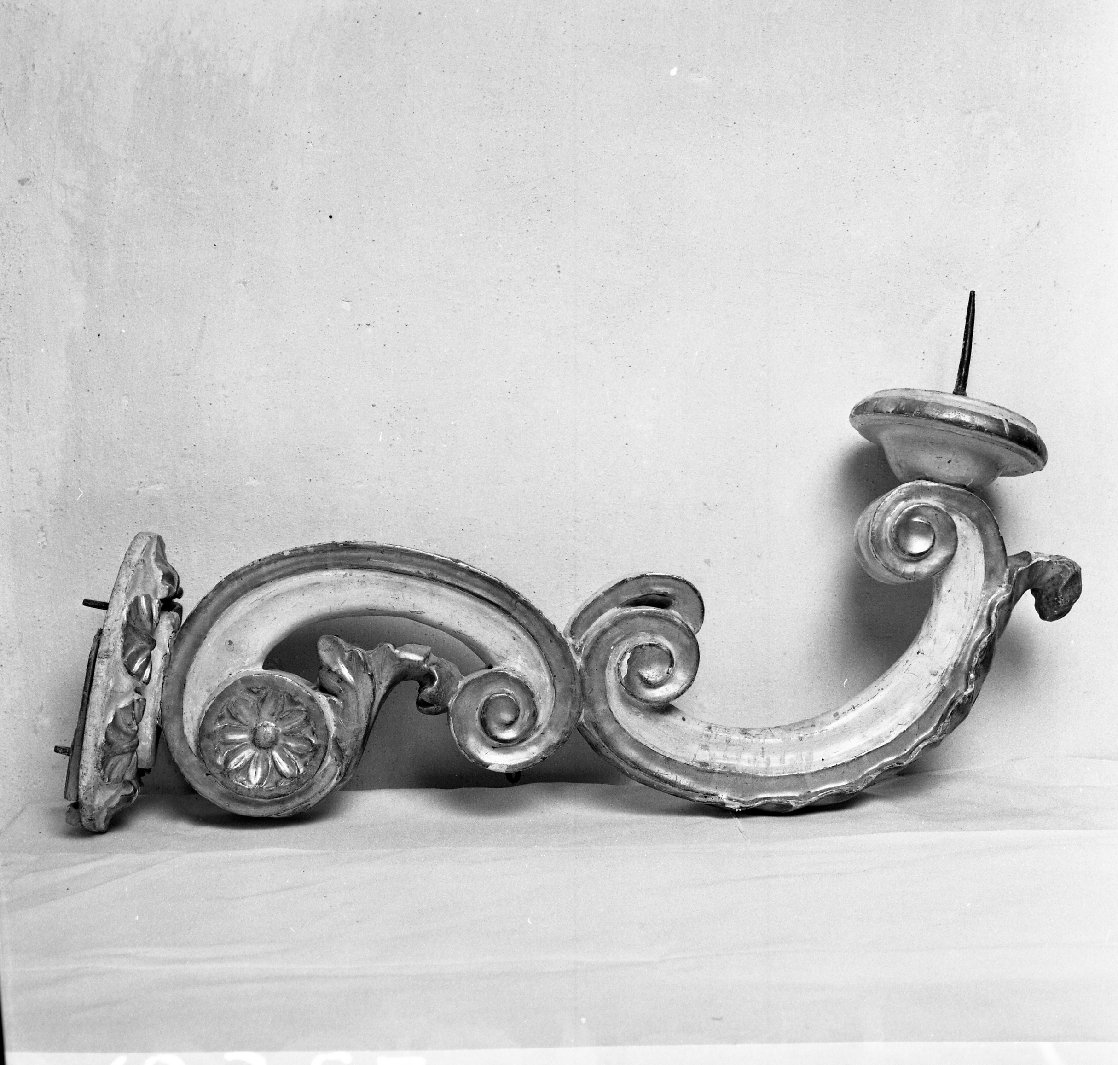 candeliere da parete, serie - bottega toscana (fine/inizio secc. XVIII/ XIX)