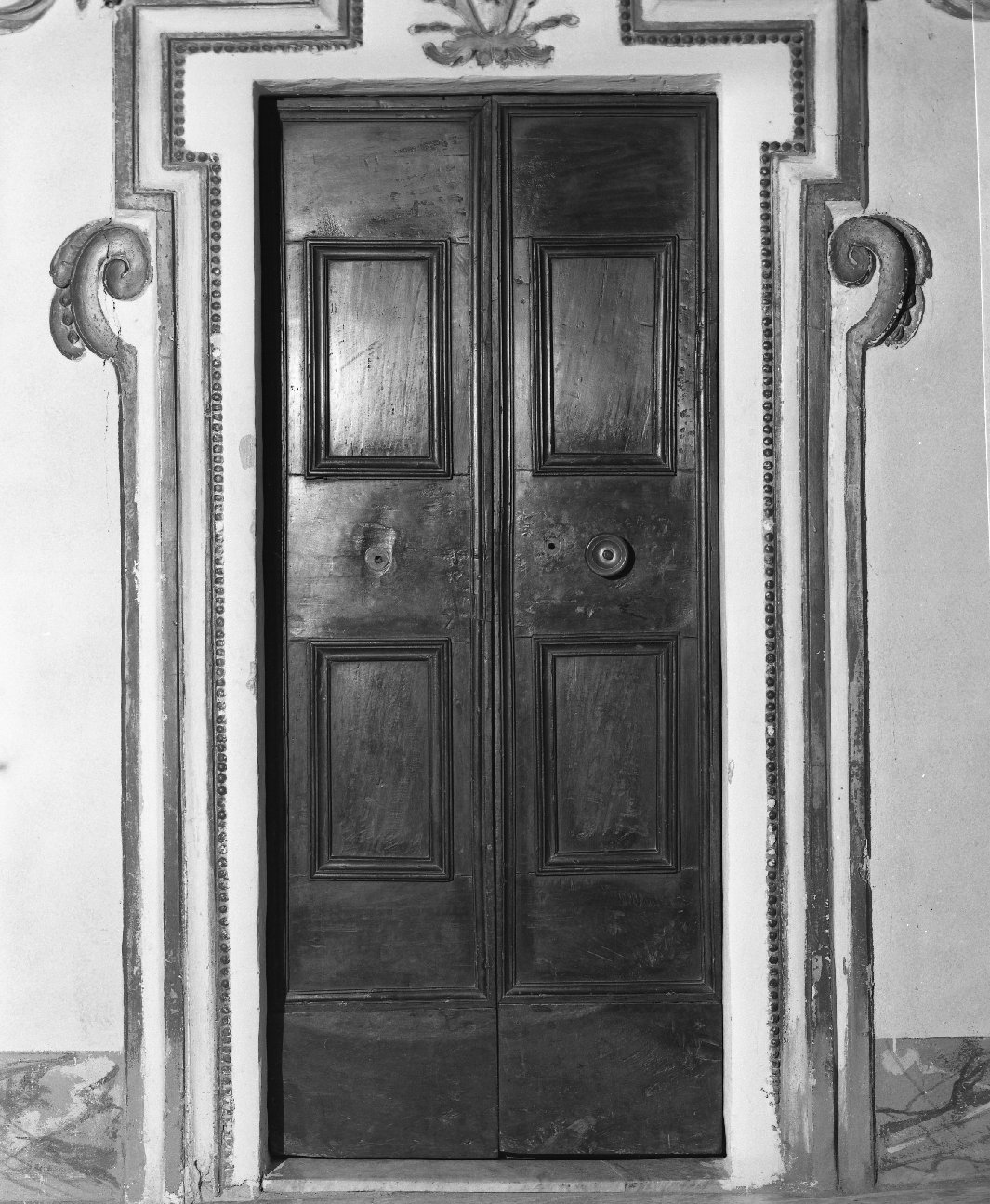 porta - a due battenti - bottega toscana (sec. XVII)