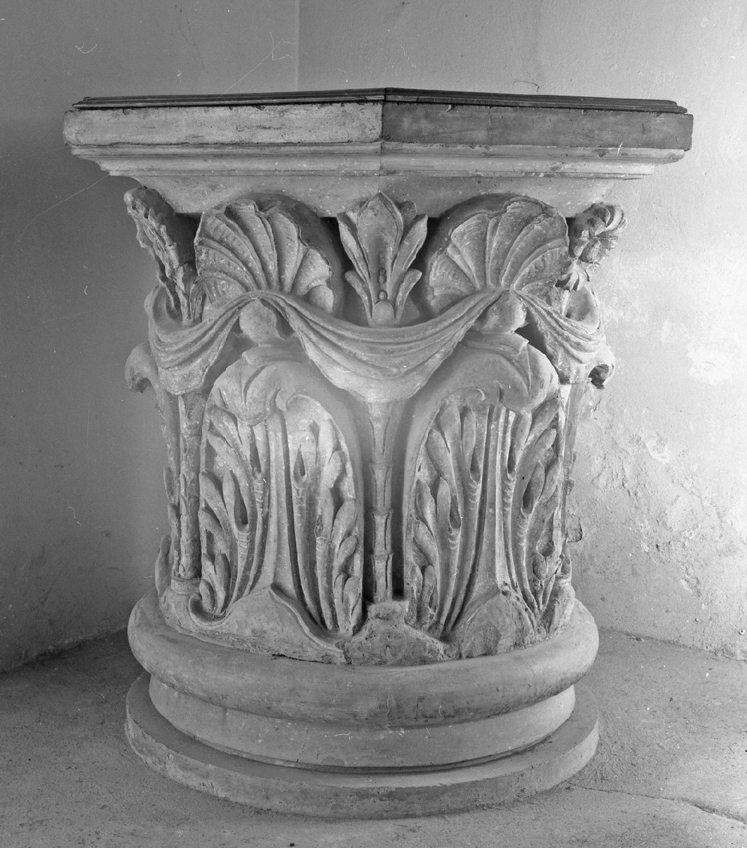 fonte battesimale - bottega italiana (fine sec. XVI)