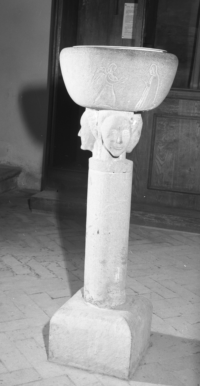 acquasantiera, coppia - bottega Italia centrale (sec. XVII)