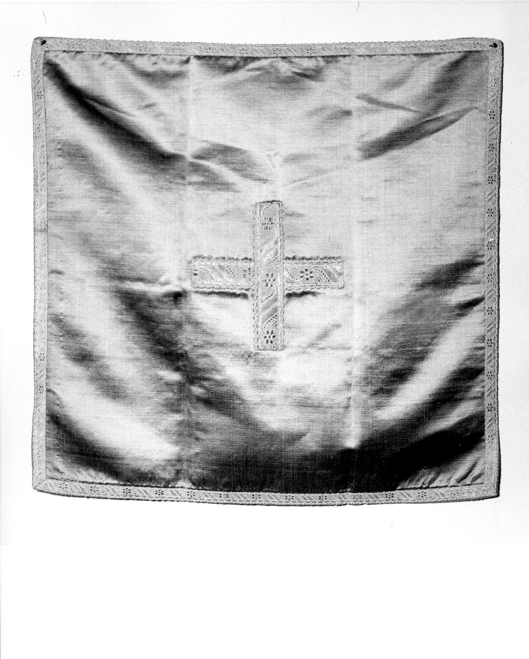 velo di calice, elemento d'insieme - manifattura toscana (sec. XIX)