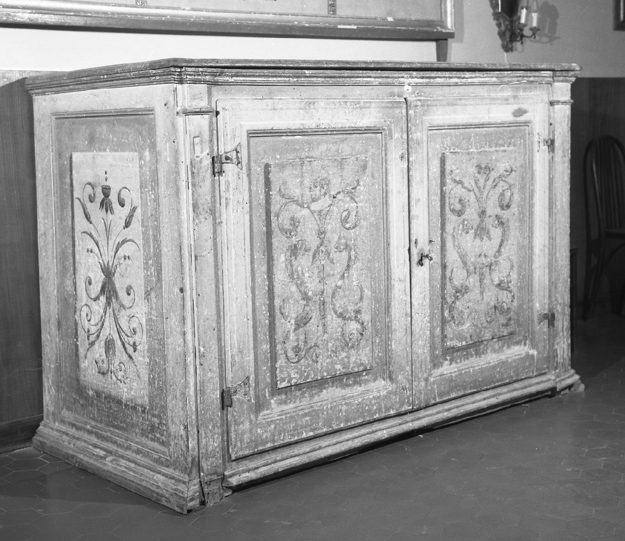 credenza - bottega toscana (fine sec. XVIII)