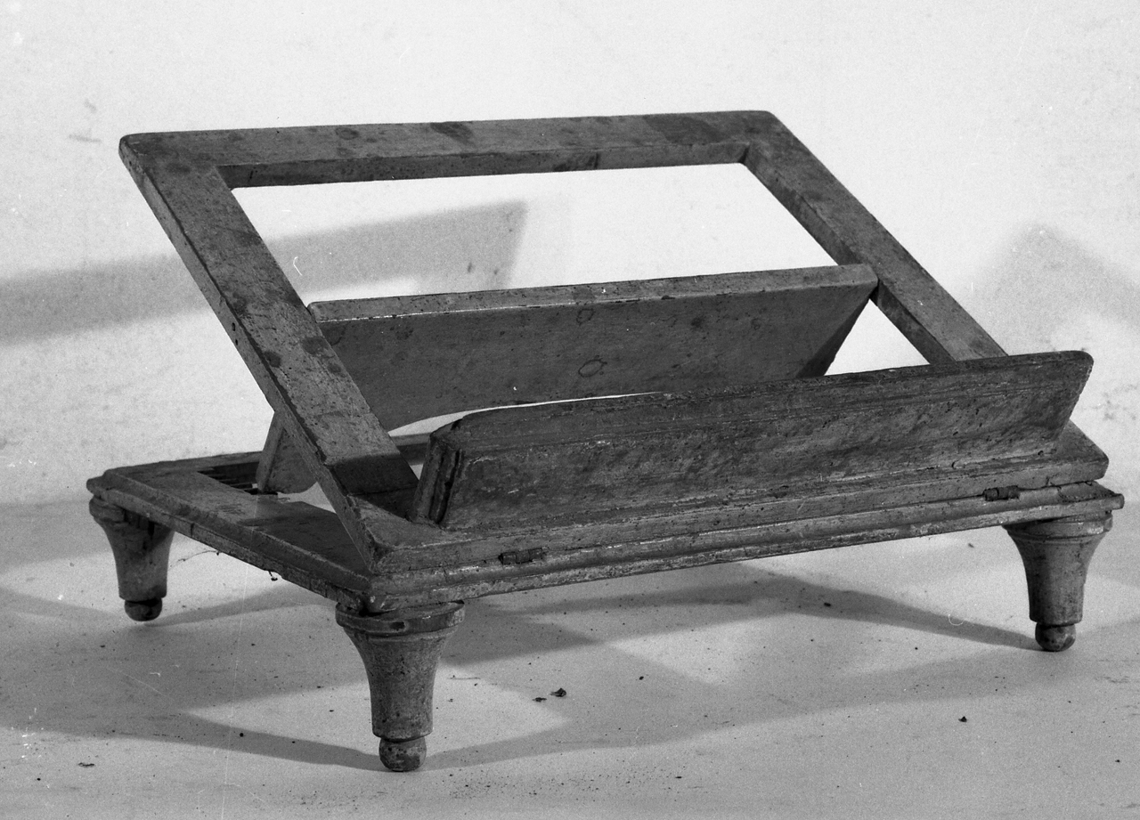 leggio - bottega tosco-umbra (sec. XIX)