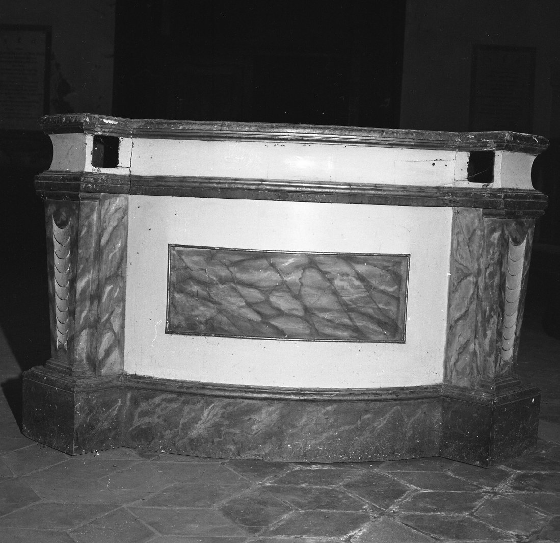 basamento - bottega toscana (sec. XVIII)