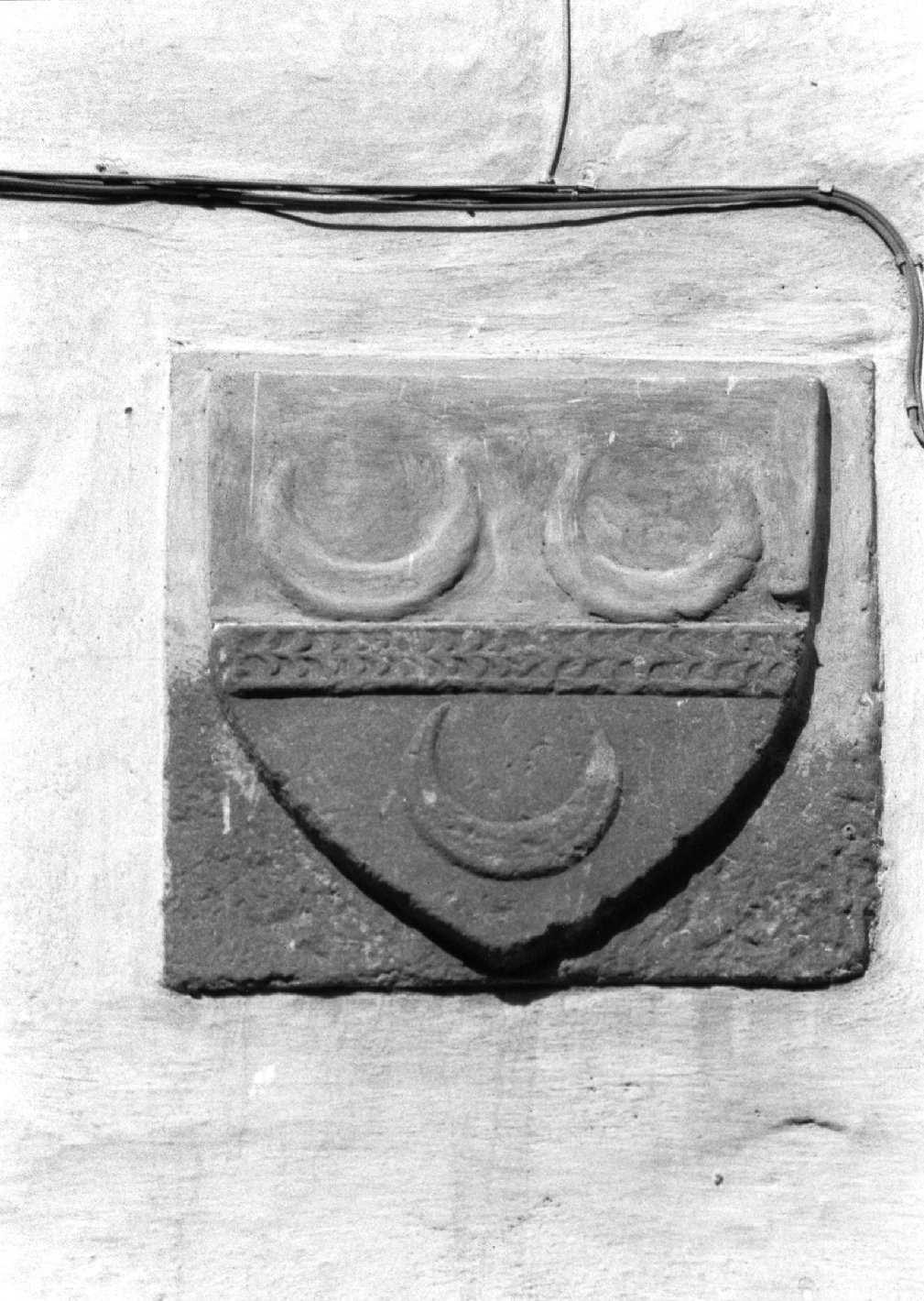 stemma gentilizio della famiglia Tolomei (scultura) - bottega toscana (secc. XII/ XIII)