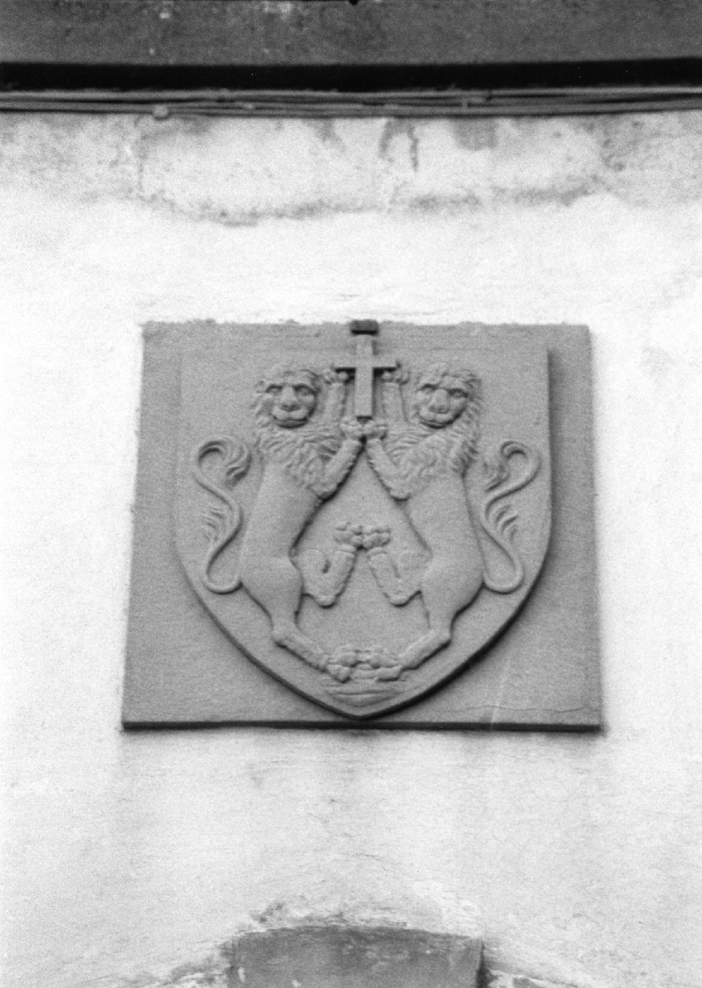 stemma gentilizio della famiglia Lotteringhi della Stufa (scultura) - bottega toscana (secc. XV/ XVI)