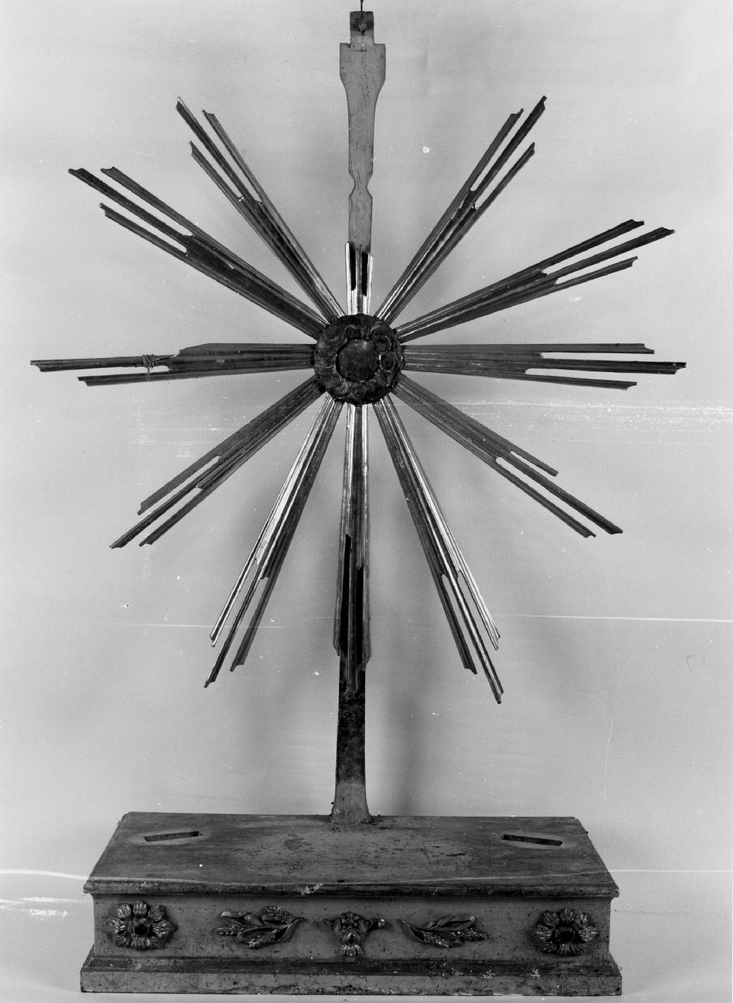 tronetto per esposizione eucaristica - bottega toscana (seconda metà sec. XIX)