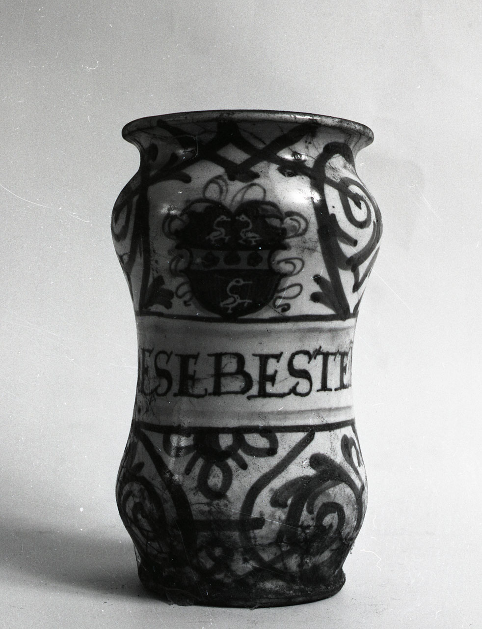 vaso da farmacia - bottega di Casteldurante (seconda metà sec. XVI)