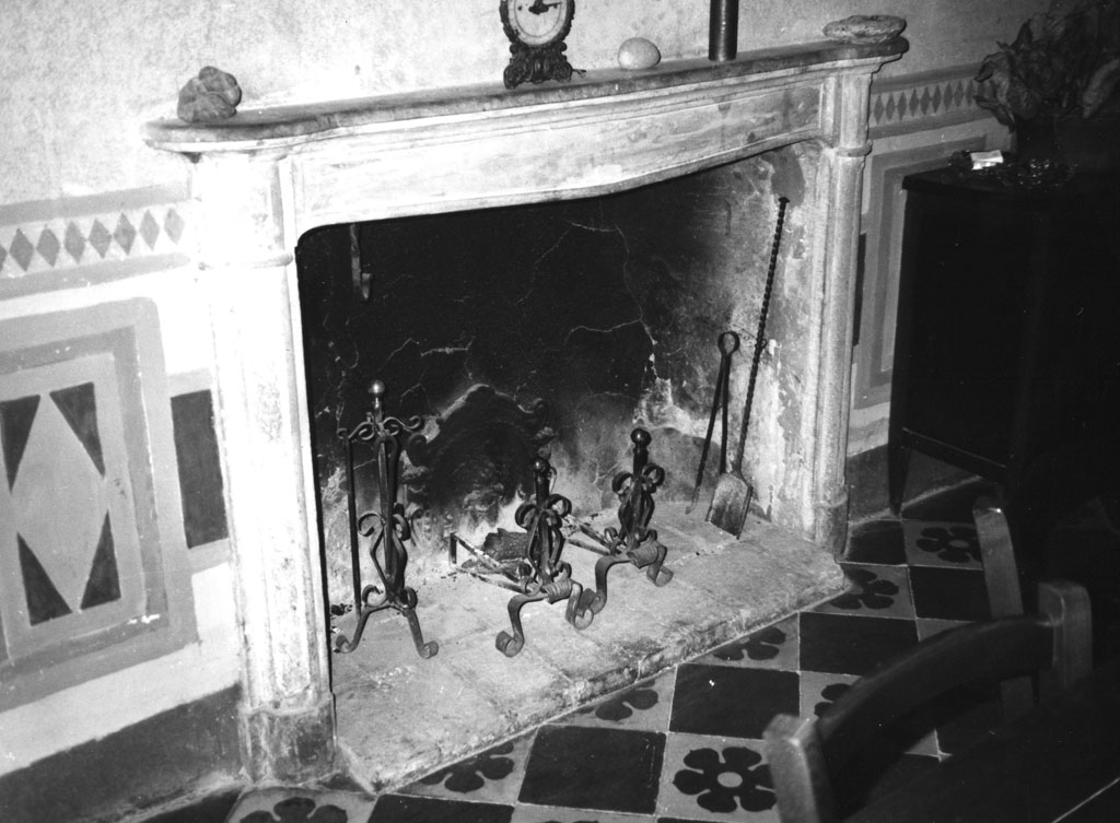 caminetto, coppia - manifattura toscana (ultimo quarto sec. XIX)