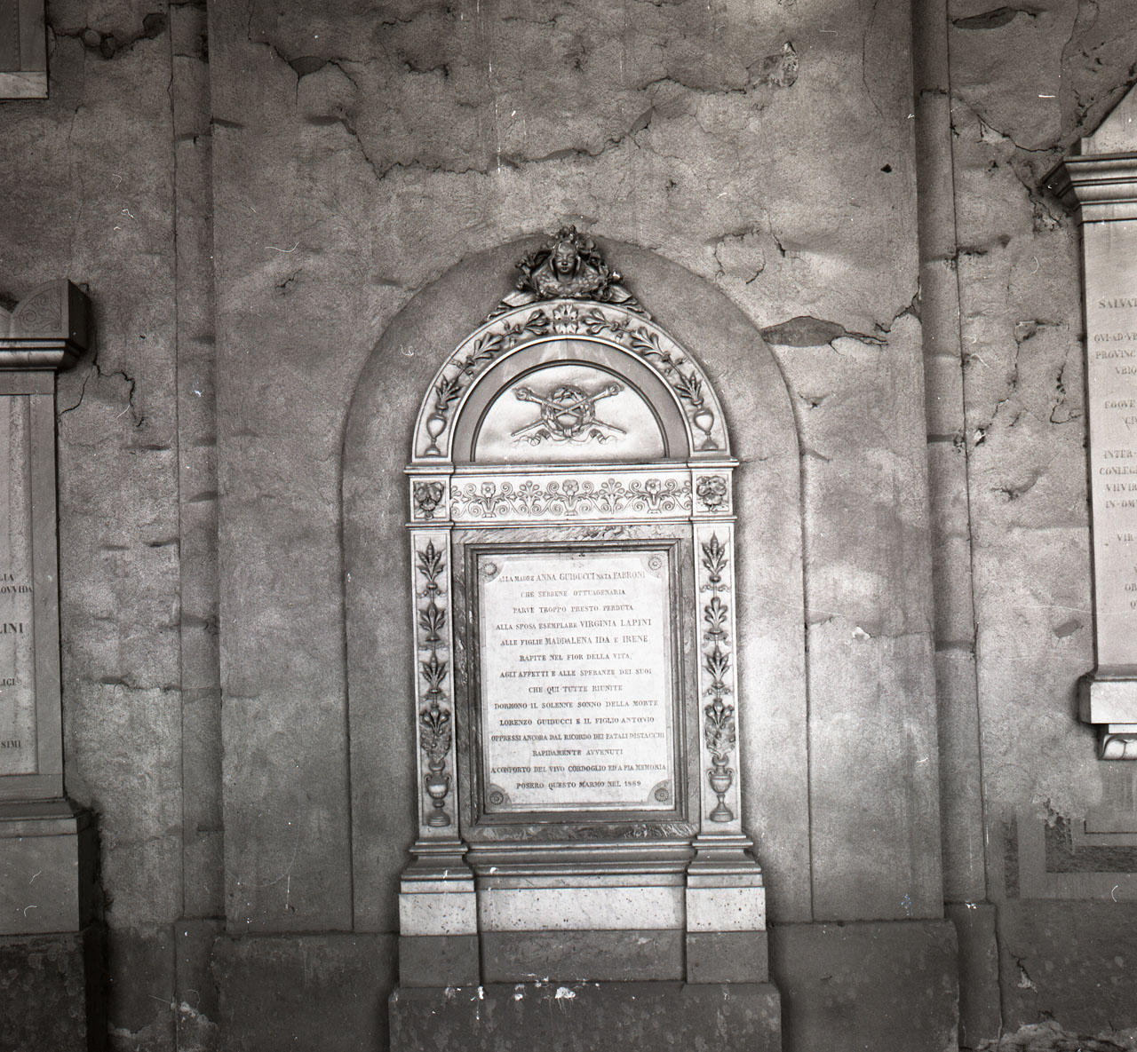 lapide tombale - bottega aretina (sec. XIX)