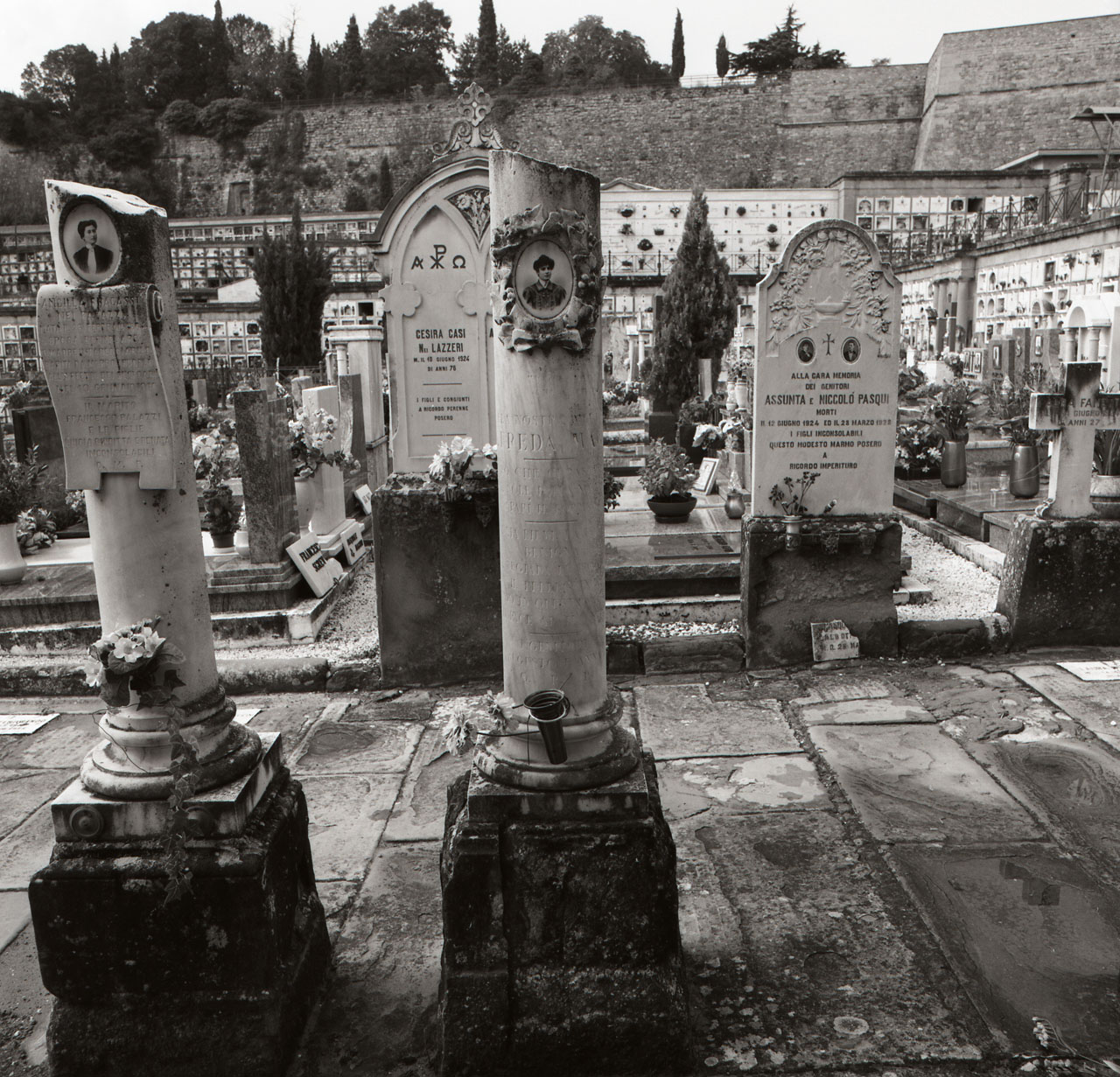 cippo - bottega aretina (sec. XX)