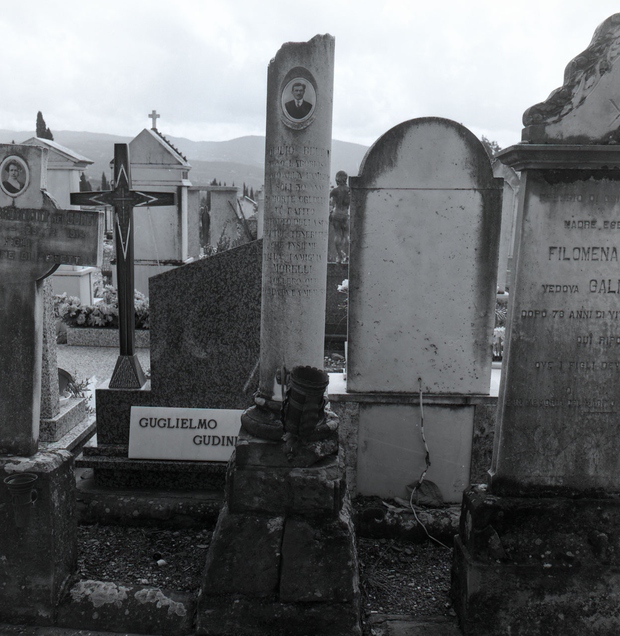 cippo - bottega aretina (sec. XX)